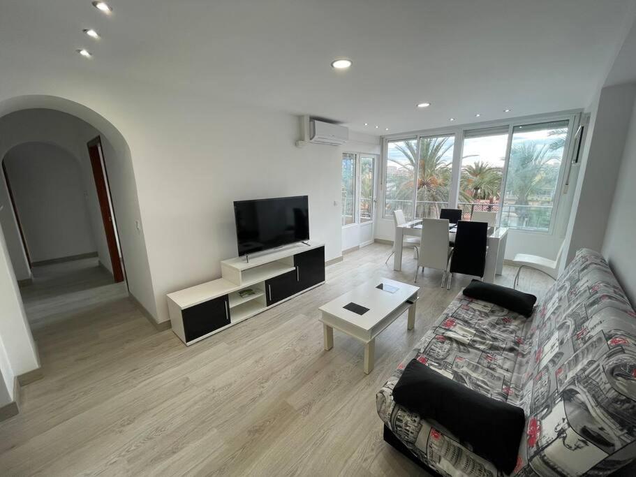 Nice Apartment Near The Sea Torrevieja Exterior photo